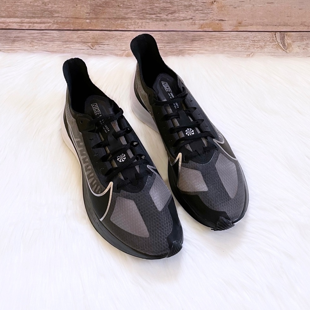 Nike Women’s Zoom Gravity - Picture 5 of 10